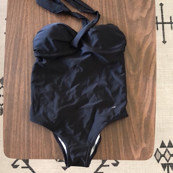 Agua Doce Black One piece NWT - Picture 1 of 7